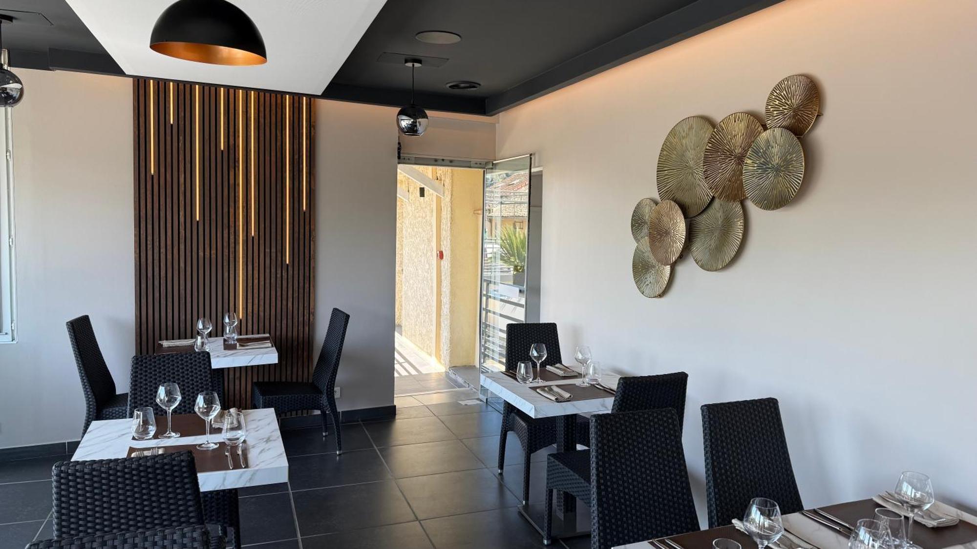 Logis Hotel Restaurant Bellevue Saint-Martin-d'Ardeche Luaran gambar