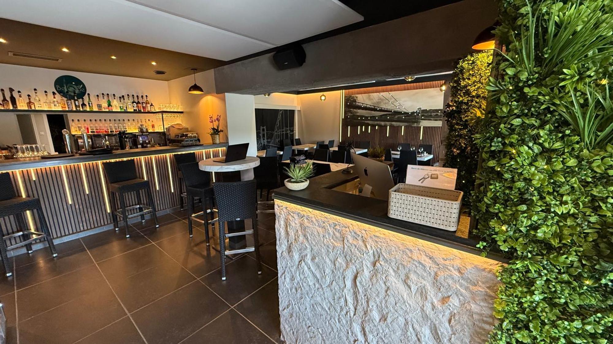 Logis Hotel Restaurant Bellevue Saint-Martin-d'Ardeche Luaran gambar
